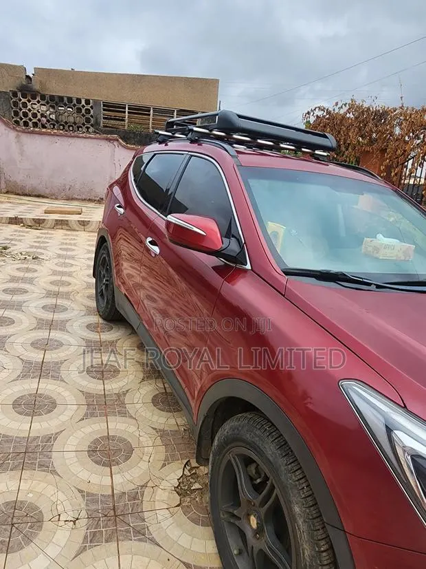 Hyundai Santa Fe SE Ultimate AWD 2017 Red · Photo 6