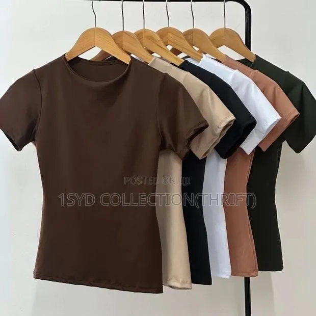 Women’s Fitted Short-Sleeve Basic Tops - Multiple Colors (S/M/L) · Photo 1
