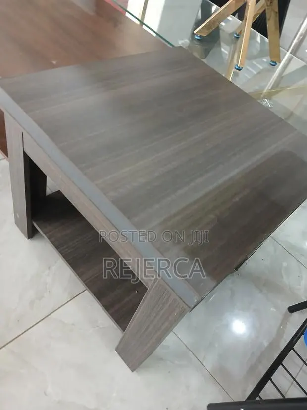Potable Wooden Centre Table · Photo 1