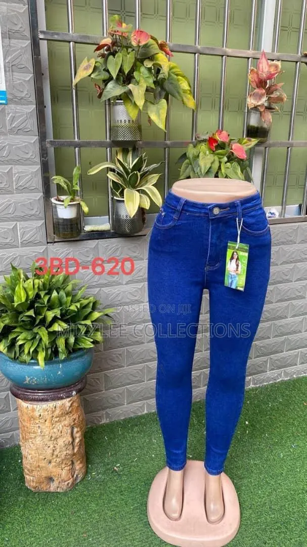 Quality Ladies Pencil Jeans in 27-34 · Photo 1