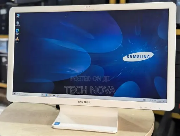 Desktop Computer Samsung AiO 24 4GB Intel Pentium HDD 500GB · Photo 1