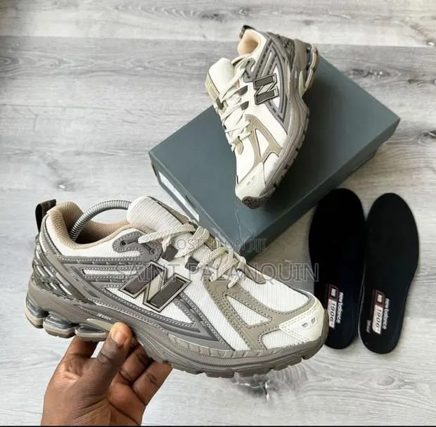 New Balance · Photo 1