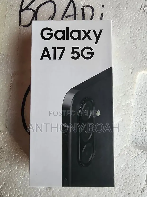 New Samsung Galaxy A17 5G 256 GB Blue · Photo 1