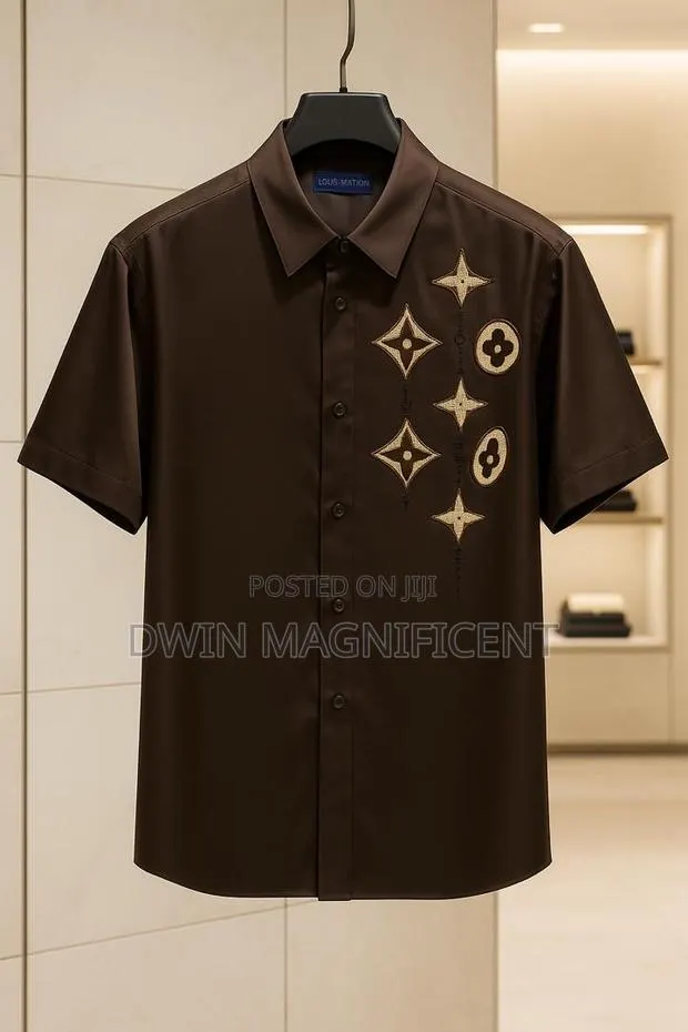 Lv Short Sleeves and More · Photo 1