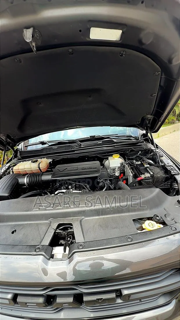 Dodge RAM 1500 3.6 Petrol AWD 2022 Gray · Photo 1