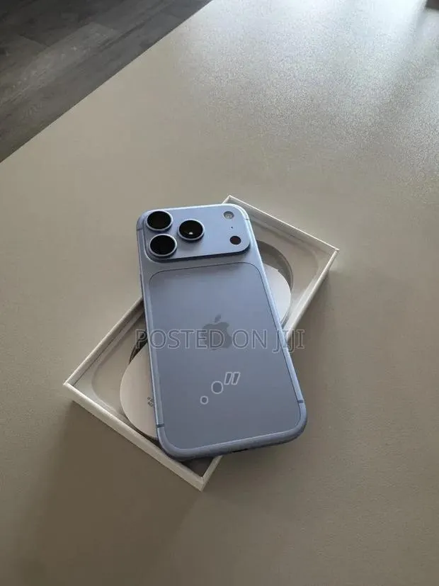 New Apple iPhone 18 Pro Max 512 GB Blue · Photo 1