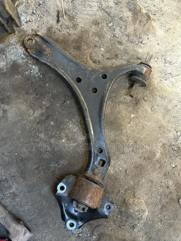 Honda Accord 2014 Lower Arm · Photo 1