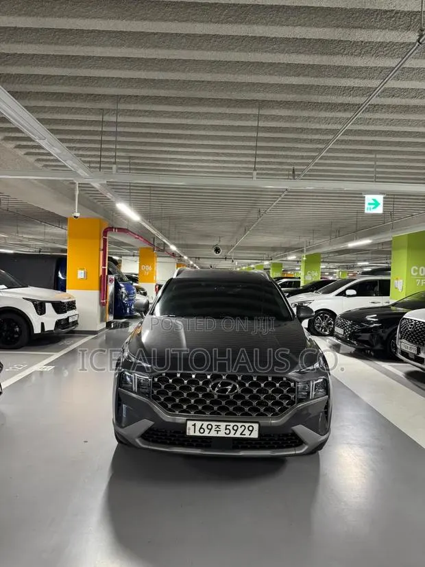 Hyundai Santa Fe 2021 Gray · Photo 1