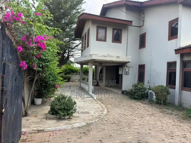 4bdrm Duplex in Achimota, Mile 7 for sale · Photo 1