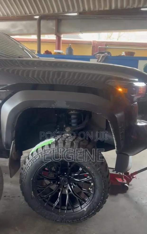35x12.50r20 (F150, Tacoma, GMC Etc Rims and Tires) · Photo 1