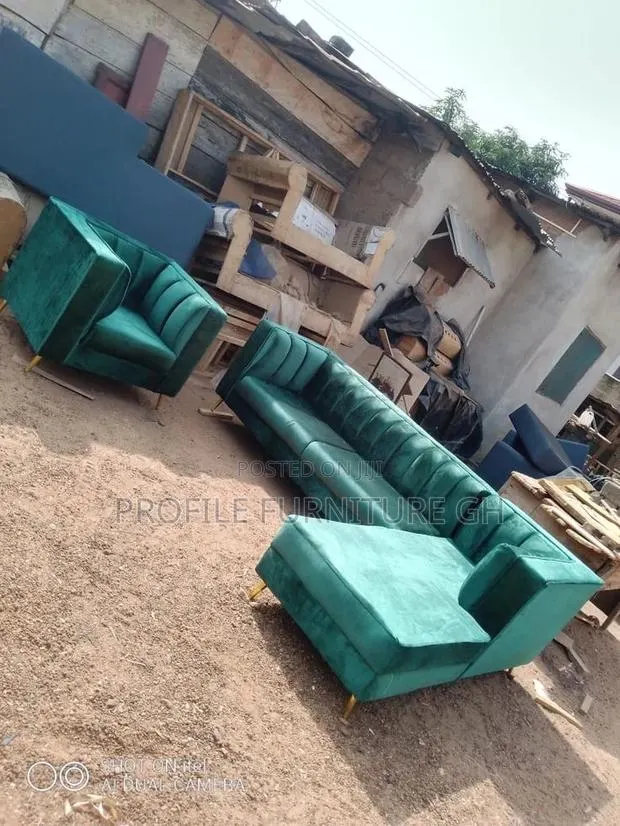 Amazing L-Shape Sofas, in Green Colors · Photo 1