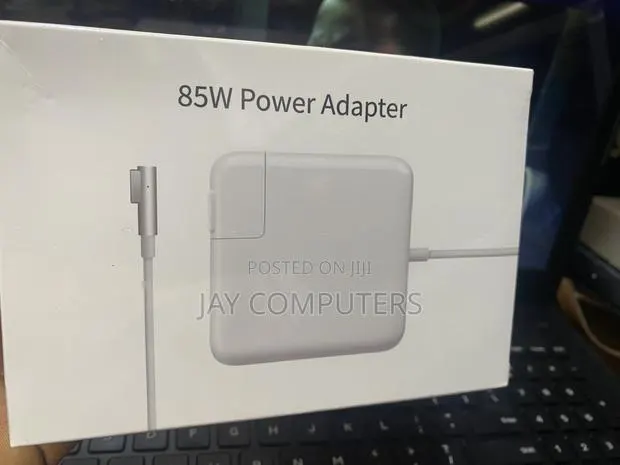 85W MacBook Pro Charger · Photo 1