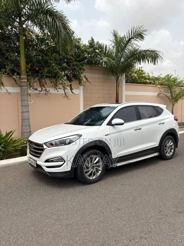 Hyundai Tucson Limited AWD 2016 White · Photo 1