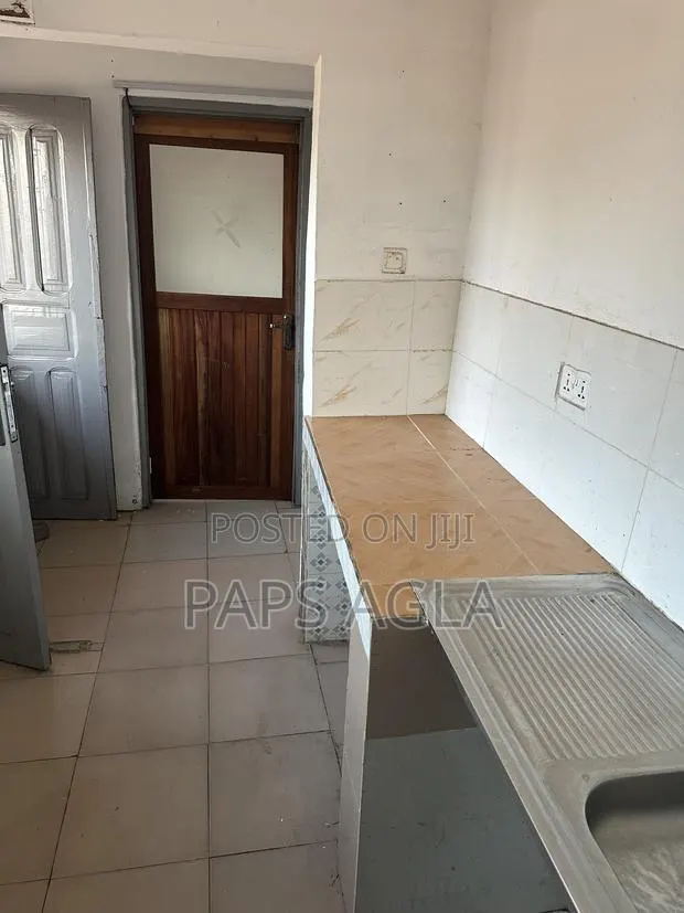 2bdrm House in Kaneshie Estate for rent · Photo 1