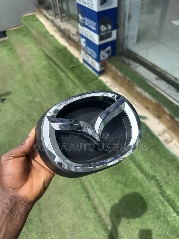Mazda CX5 Front Grill Grille Emblem Logo Crown 2013 2014 2015 · Photo 1