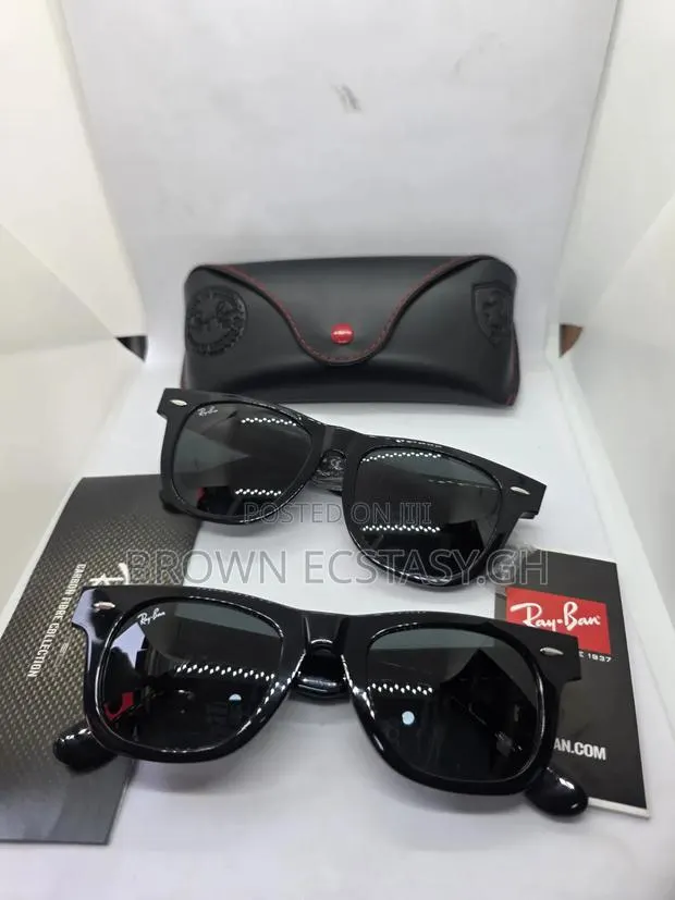 Rayban Wayfarer (Available in Small/Medium/Large) · Photo 1