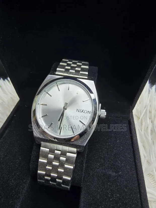 Wrist Watch · Photo 1