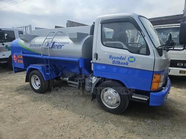 Hyundai Mighty Tanker · Photo 1