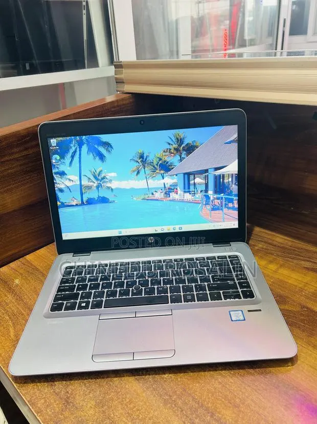 Laptop HP EliteBook 840 G4 8GB Intel Core i7 SSD 256GB ยท Photo 1