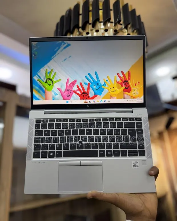 Laptop HP EliteBook 840 G7 16GB Intel Core i5 SSD 256GB · Photo 1