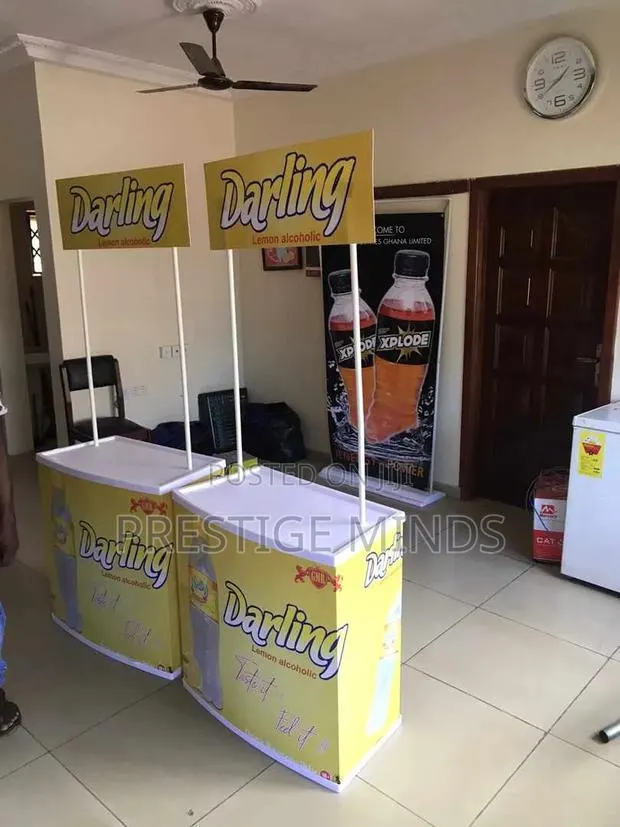 Branded Promo Tables · Photo 1