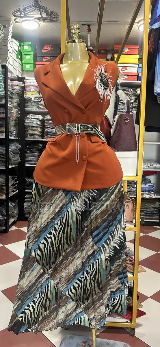 Classic Skirt Suit Available in M-2xl · Photo 1
