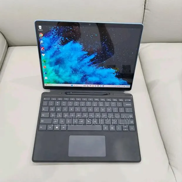 New Laptop Microsoft Surface Pro 9 32GB Intel Core 7 SSD 1T · Photo 1