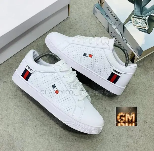 Tommy Hilfiger Low White · Photo 1