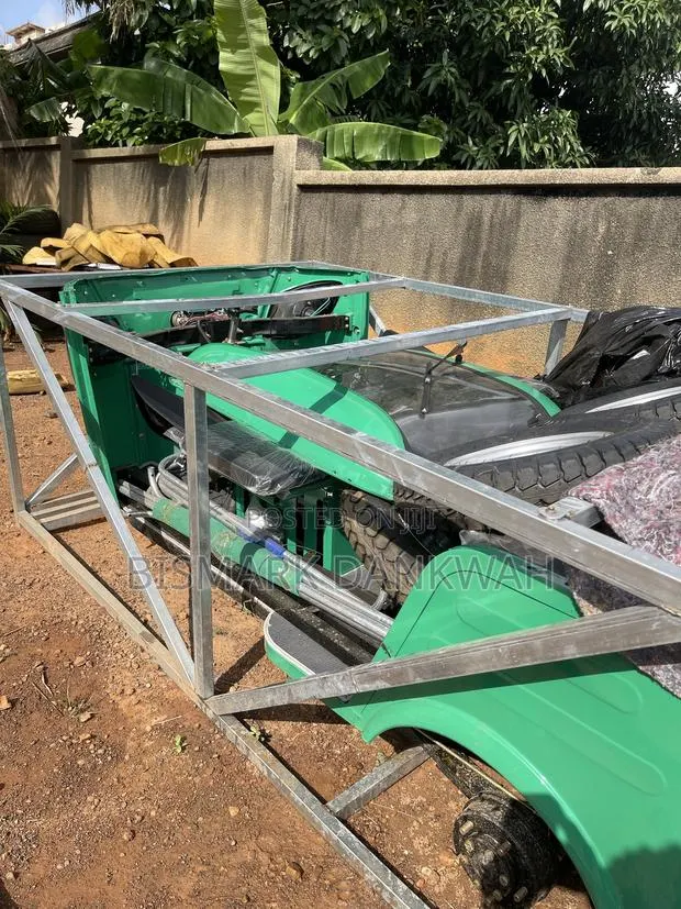 New Bajaj RE 2025 Green · Photo 1