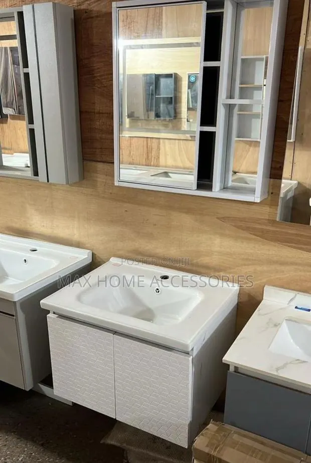 Hydrobano Cabinet Basin · Photo 1