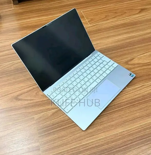 New Laptop Dell XPS 13 16GB Intel Core i7 SSD 512GB · Photo 1