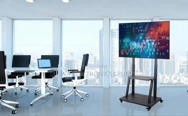 Maximum Of 75" Universal Tv Stand · Photo 1