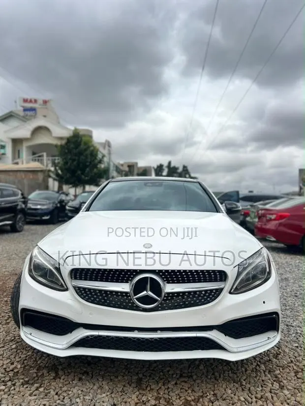Mercedes-Benz C300 Sport 4Matic Sedan AWD (2.0L 4cyll 7A) 2016 White · Photo 1