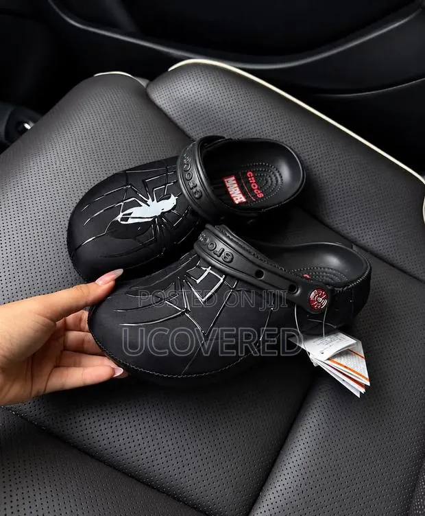 Marvel X Crocs Spider-Man Classic Crocs · Photo 1