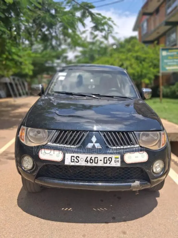 Mitsubishi L200 2009 Black · Photo 1