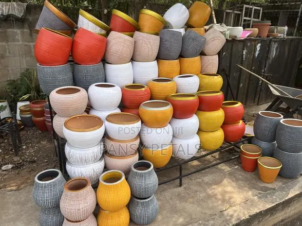 Flower Pots for Sale · Photo 1