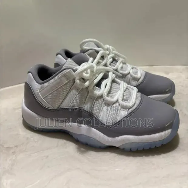 Jordan Retro 11 Low Cool Gray · Photo 1