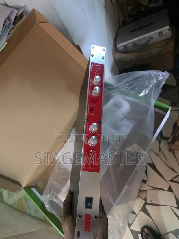 A Bbe 882i Sonic Maximizer · Photo 1