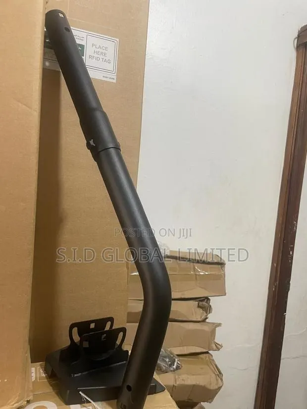 Wind-resistant Starlink Mounting Kit · Photo 1