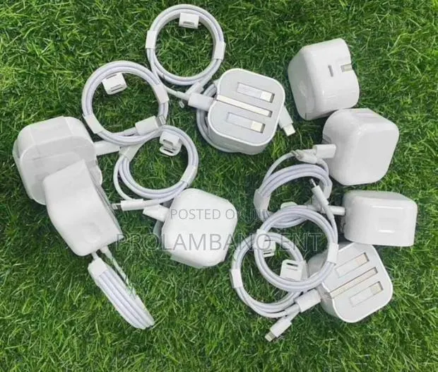 iPhone 14 Pro Max 65w Complete Charger · Photo 1