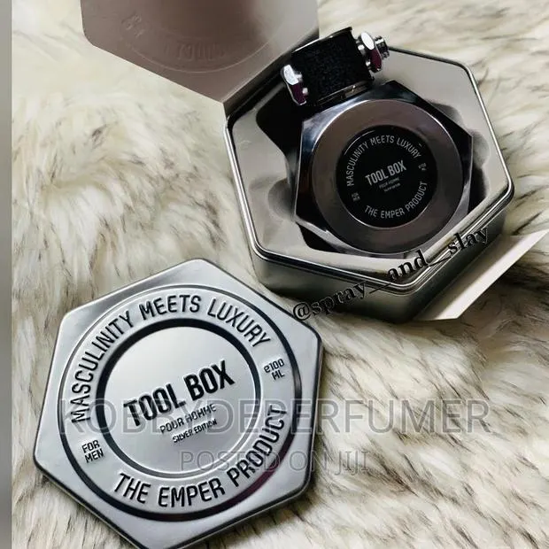 Tool Box Perfume · Photo 1