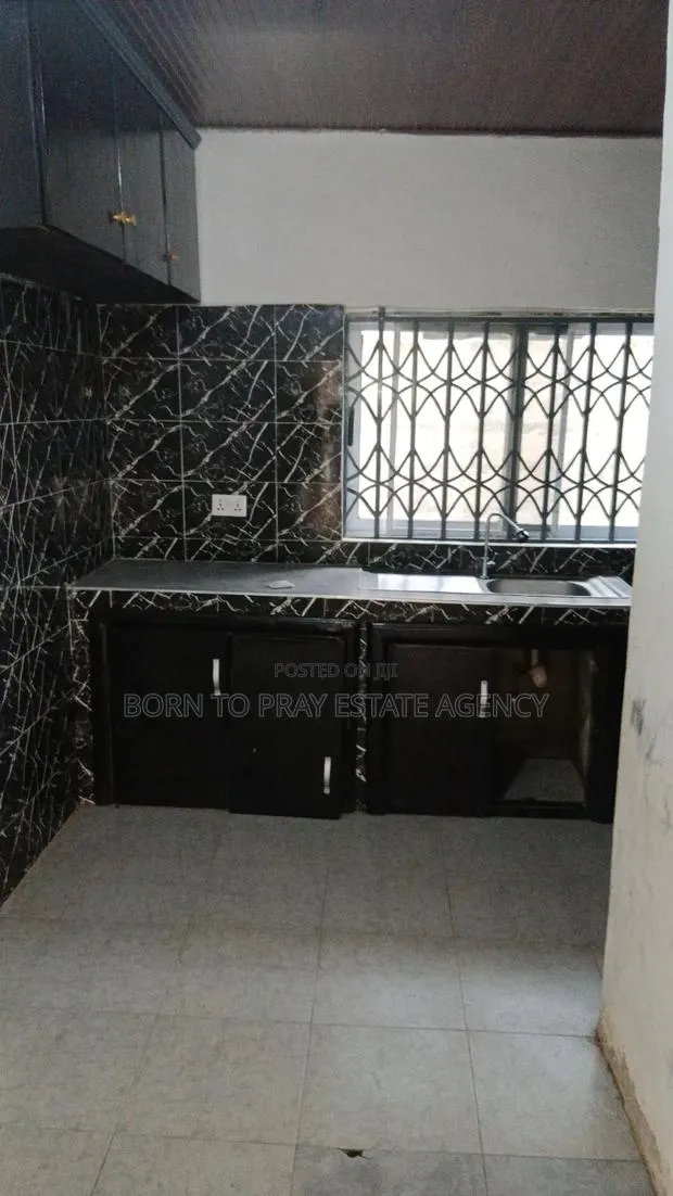 2bdrm Apartment in Born To Pray Estate, Ejisu-Juaben Municipal for rent · Photo 1