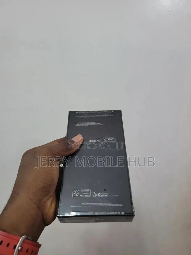 New Samsung Galaxy S24 FE 128 GB Black · Photo 1