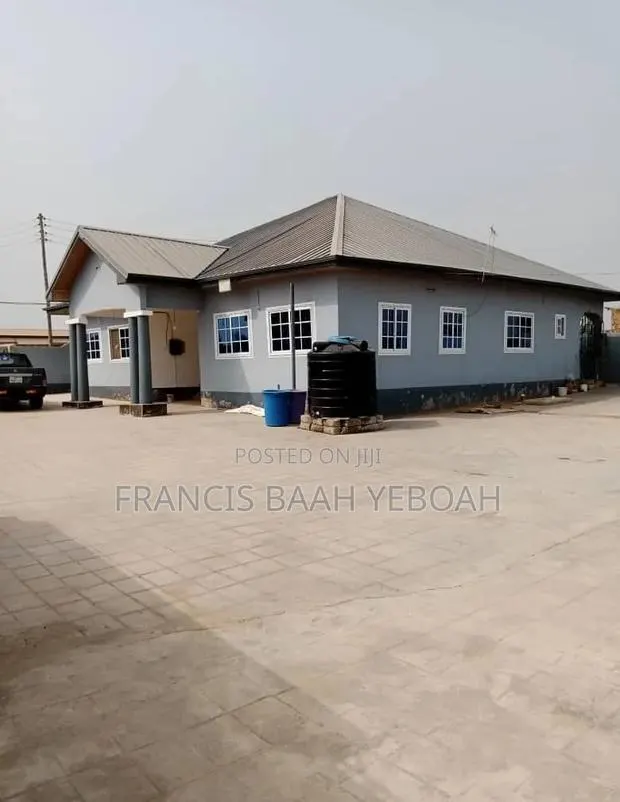 4bdrm House in Shining Star Real, Awutu Senya East Municipal for sale · Photo 1