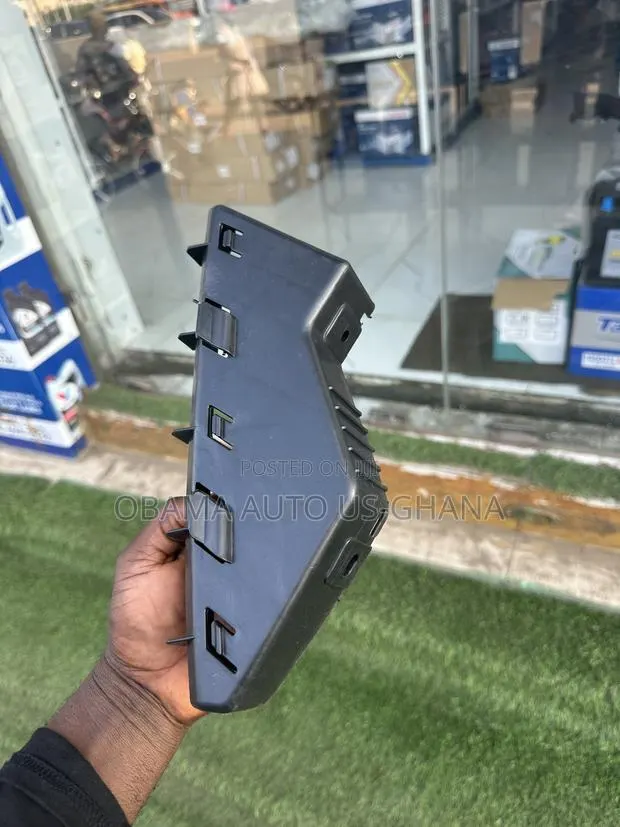 Santa Fe Santafe 2014 2015 2016 2017 2018 Bumper Headlight Bracket · Photo 1