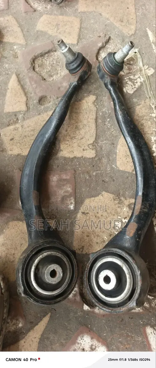 Range Rover Sports /Velar Front Lower Arms · Photo 1