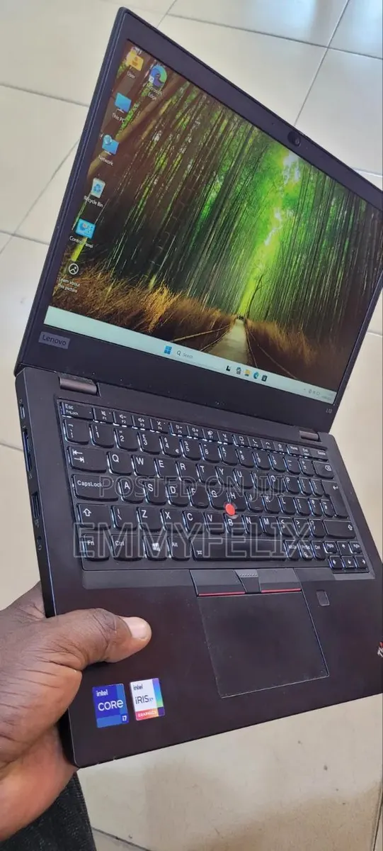 Laptop Lenovo ThinkPad L13 Yoga 16GB Intel Core i7 SSD 512GB · Photo 1