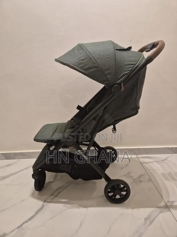 Lightweight Travel Stroller + Accessories · Photo 1