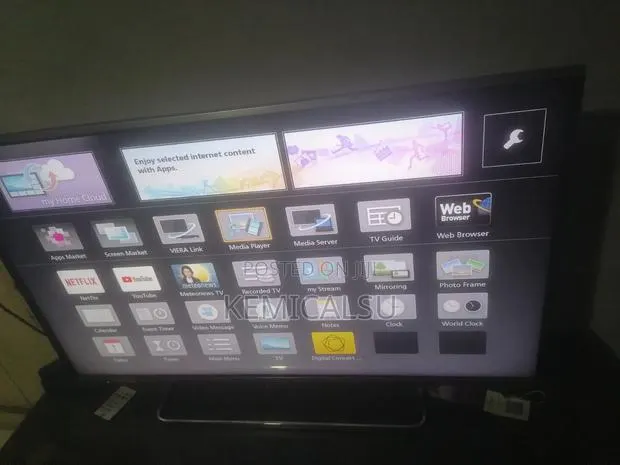 Very Neat Panasonic TV 43 Inches · Photo 1