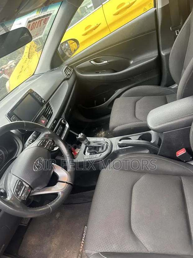 Hyundai Elantra Sport 2019 Gray · Photo 1